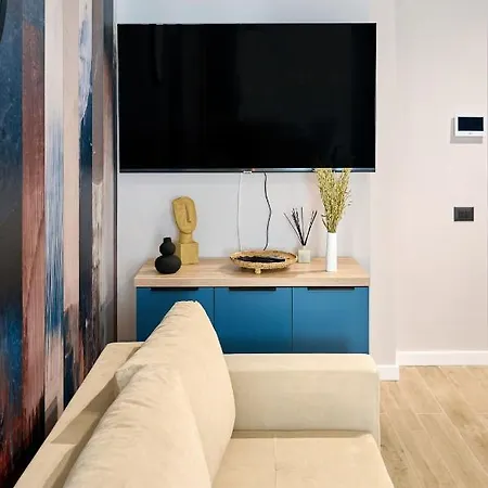 Azul In Infinity - Parking Appartement Mamaia