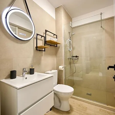 Azul In Infinity - Parking